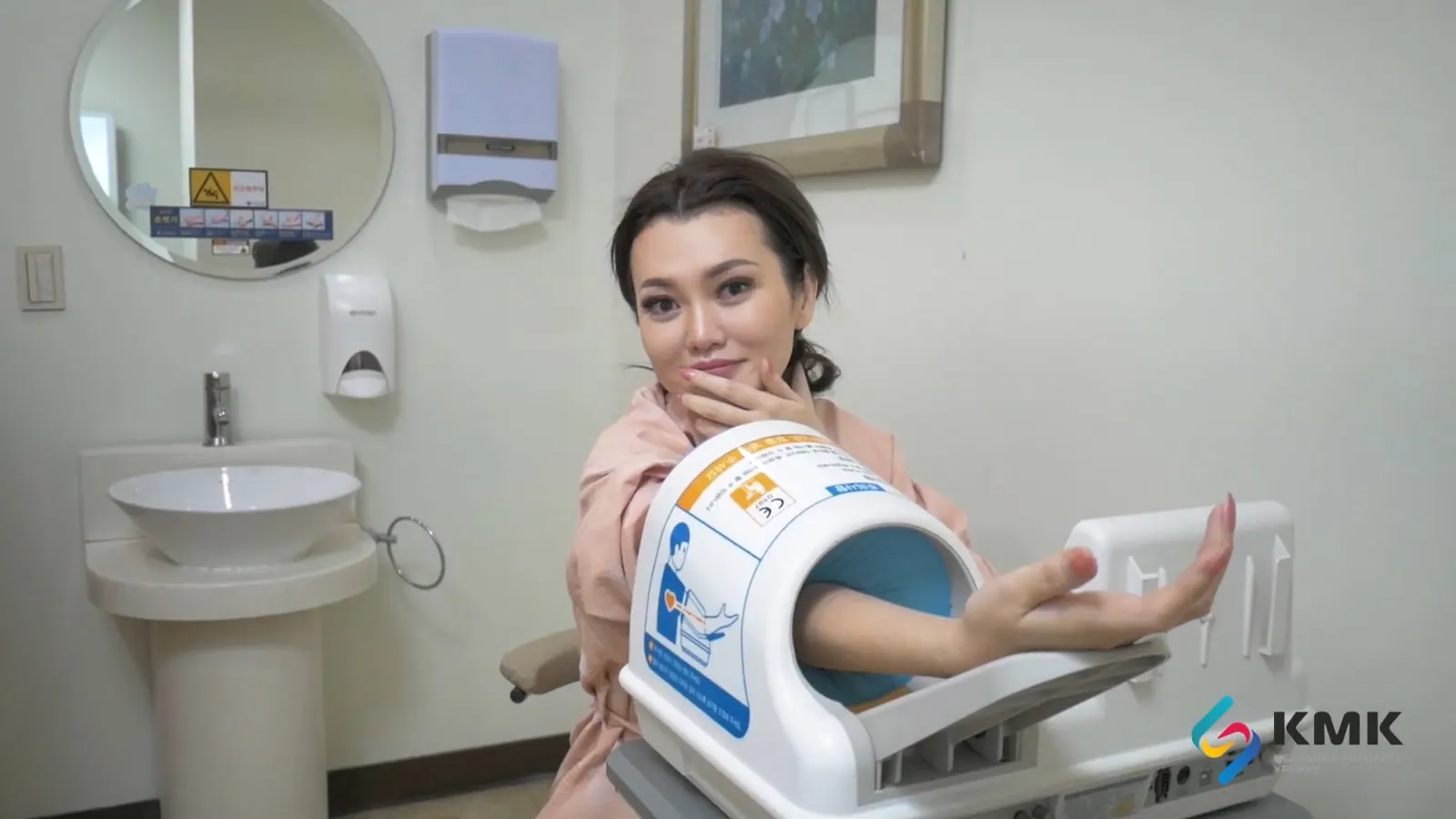 Ерке Есмахан, прошла полный медицинский чекап в Южной Корее!